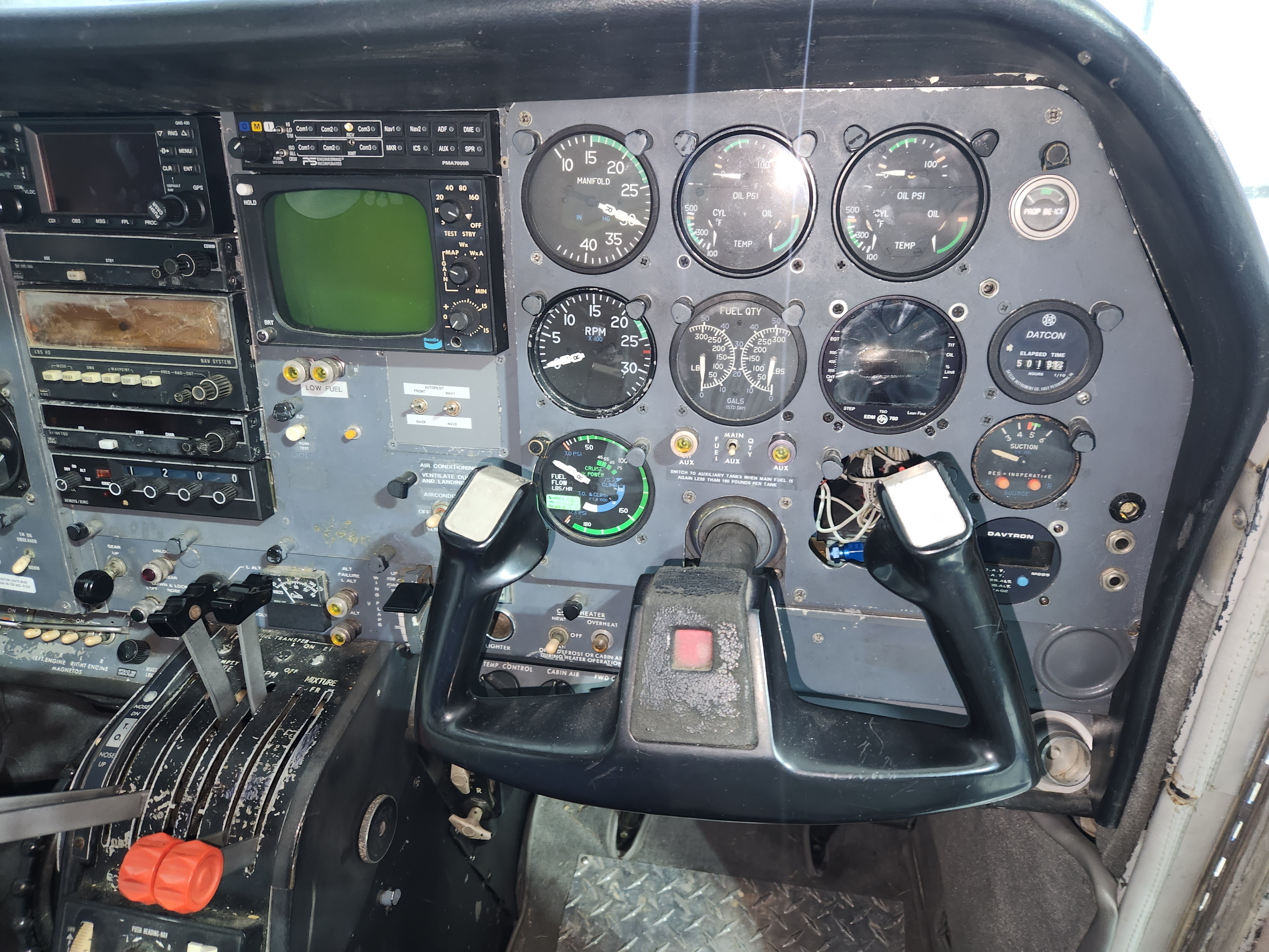 Cessna 310R with Garmin 430W| Sequim Flight instructor Scott Brooksby